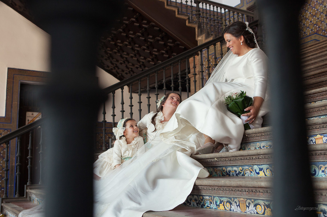 FOTOYMAGEN-Antonio-e-Inma-Sevilla-Plaza-España--Bodas--Novios3