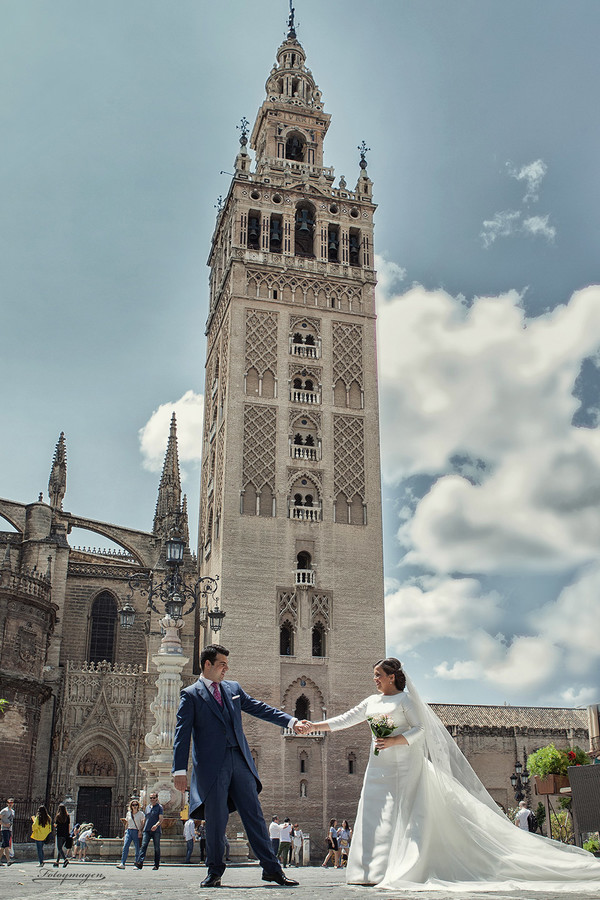 FOTOYMAGEN-Antonio-e-Inma-Sevilla-Plaza-España--Bodas--Novios