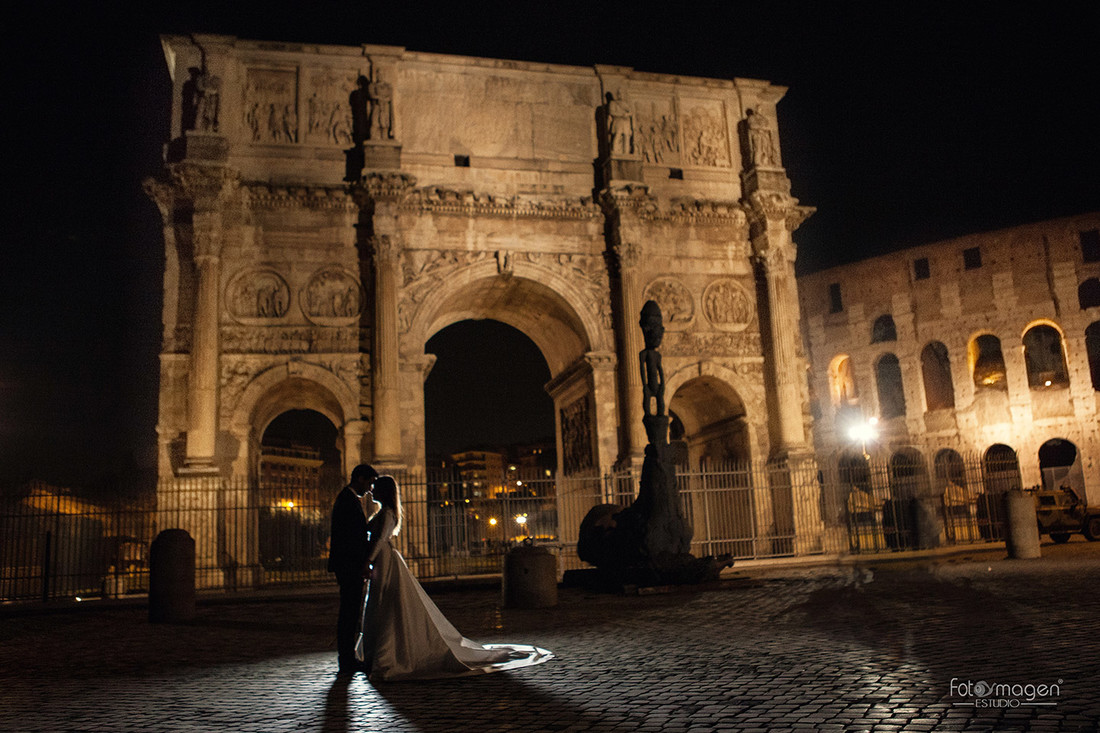 FOTOYMAGEN--Ramon-y-Maria-Postboda-Roma-Boda-Coliseo-Fontana-de-trevi-1