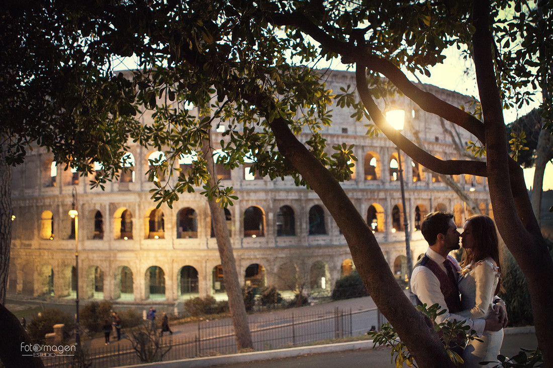 FOTOYMAGEN--Ramon-y-Maria-Postboda-Roma-Boda-Coliseo-Fontana-de-trevi-3