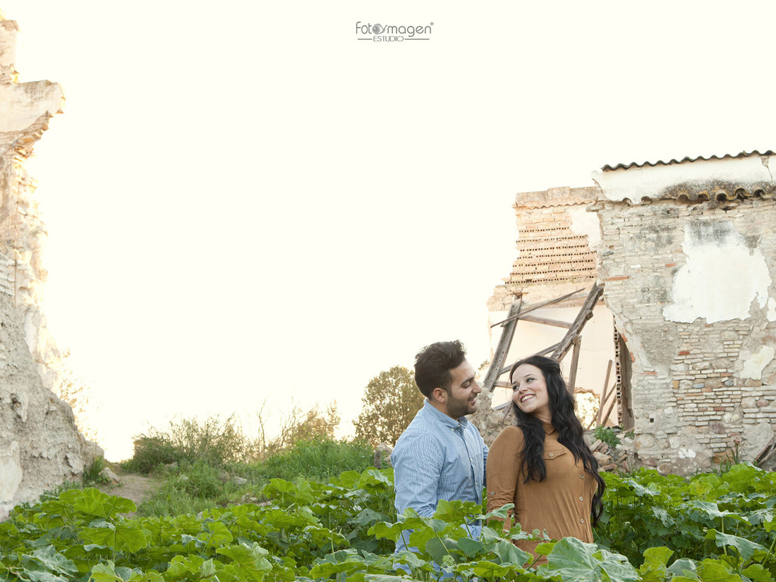 FOTOYMAGEN-Sara-y-Pepon-Preboda-Boda-Momentos-Cortijo-Mejillan-Arahal-(4)