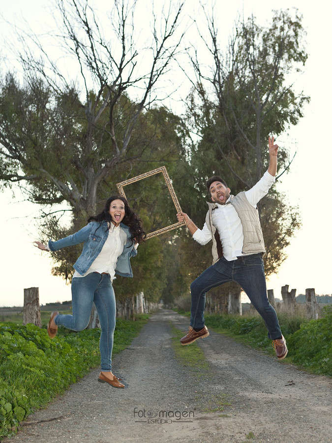 FOTOYMAGEN-Sara-y-Pepon-Preboda-Boda-Momentos-Cortijo-Mejillan-Arahal-(6)