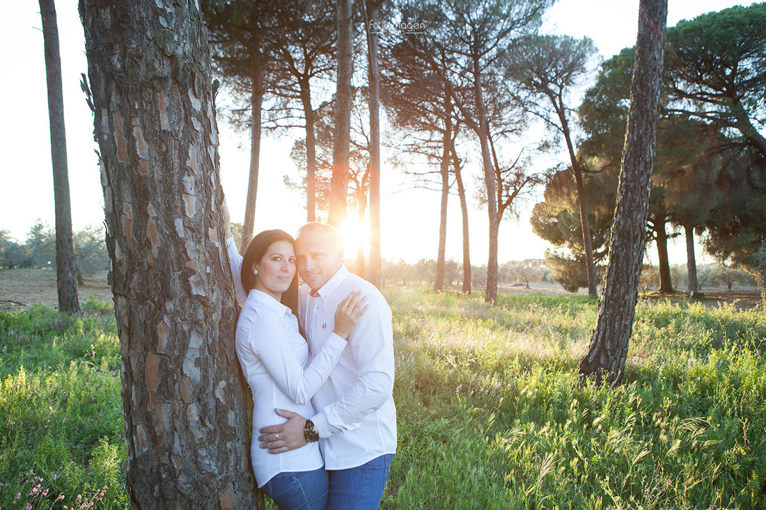 FOTOYMAGEN-Angela-y-Dani-con-familia-Preboda-Boda-Familia-Niños-Original-Divertida-Vespa-Marchena-Ecija-(1)