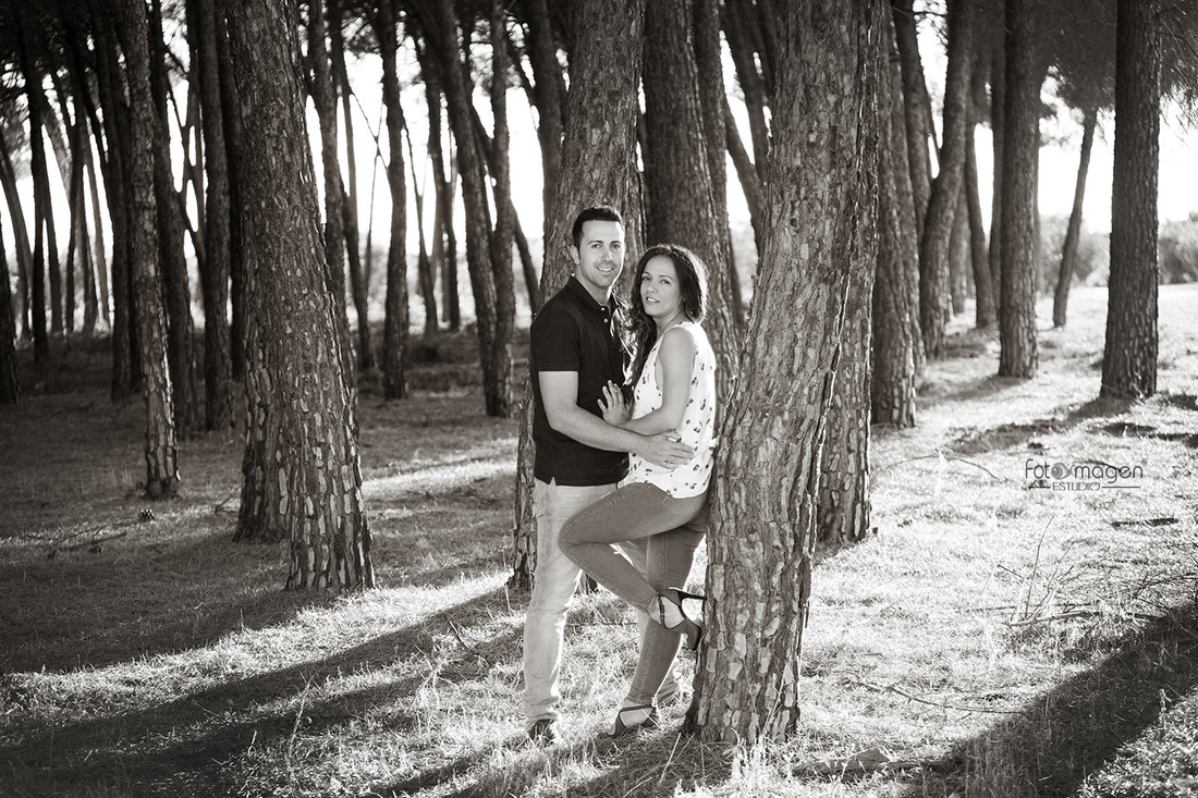 FOTOYMAGEN-PreBoda-Vane-y-Chema-PrebodaPinar-CampinaMarchenera-Pinar-Boda-fotosnaturales-Marchena-(2)