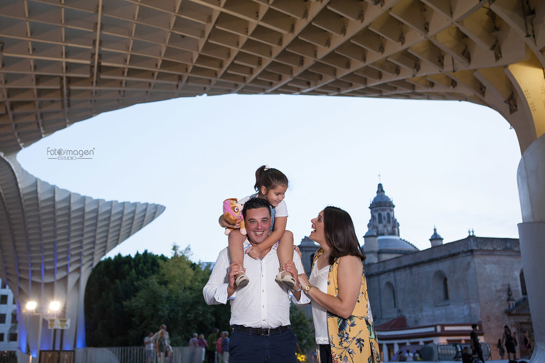 FOTOYMAGEN-PreBoda-M-del-Mar--y-Jose-Antonio-Sevilla-Seta-de-Sevilla-Barrio-de-Santa-Cruz-(4)
