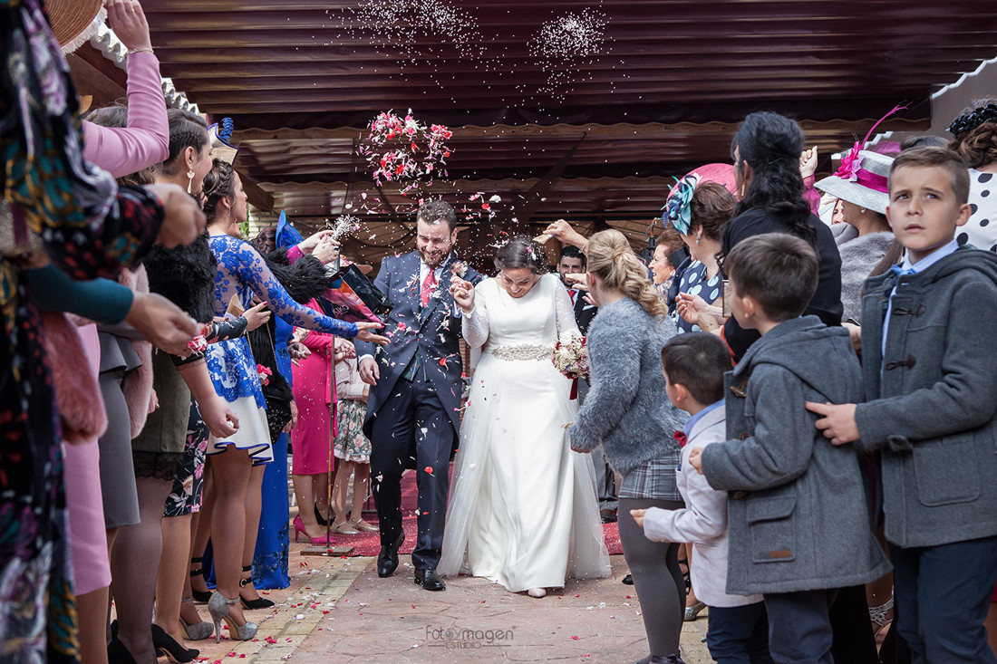 Fotoymagen-Boda-Laura-y-Antonio-Bodas-Arahal-Hacienda-Huerta-las-Monjas-Boda-Civil-Fotos-Naturales-(1)