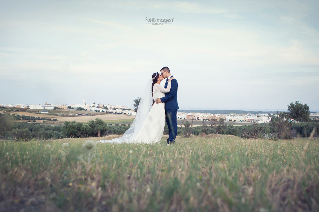 FOTOYMAGEN-Boda-Migue-y-Leni-Arahal-Arache-Los-Barreros-Paris-Torre-Eiffel-Fotos-Originales-y-Diferentes-(1)