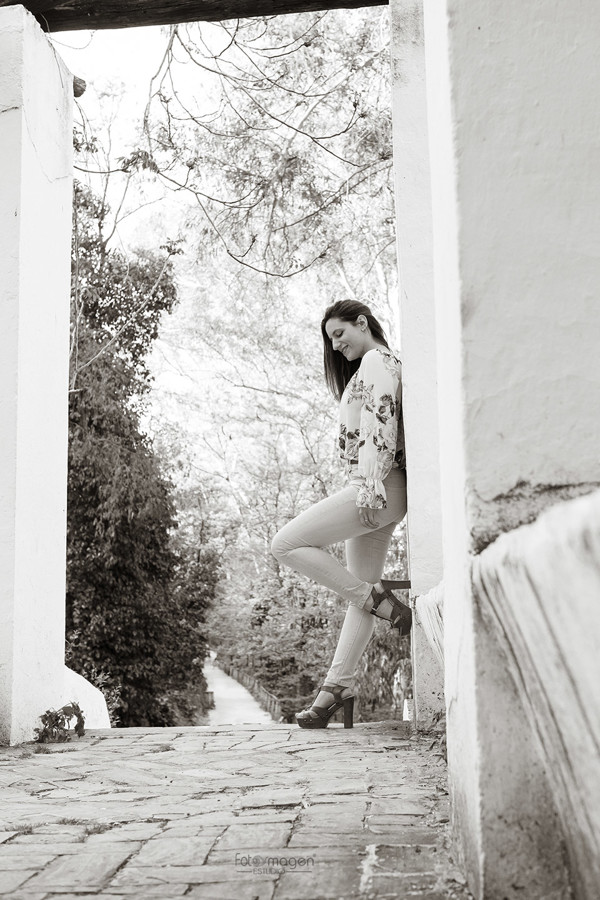 FOTOYMAGEN-PreBoda-Rocio-y-Juan-Boda-Marchena-Parque-Oromana-Fotos-Naturales-y-Frescas-(3)