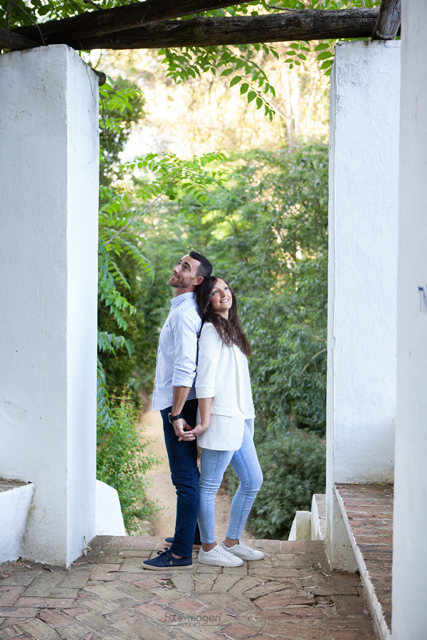 FOTOYMAGEN-PreBoda-Eli-y-Braulio-Boda-Marchena-Parque-Oromana-Fotos-Naturales-y-Frescas-(2)