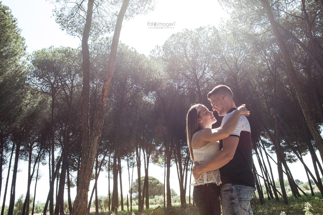 FOTOYMAGEN-PreBoda-Isabel-y-Jose-Eulalio-Boda-Marchena-Pinar-Campo-Fotos-Naturales-y-Frescas-(1)