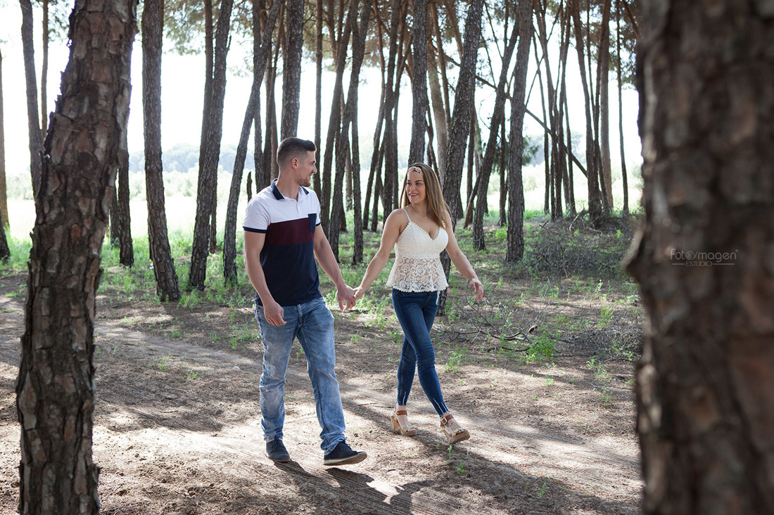 FOTOYMAGEN-PreBoda-Isabel-y-Jose-Eulalio-Boda-Marchena-Pinar-Campo-Fotos-Naturales-y-Frescas-(4)