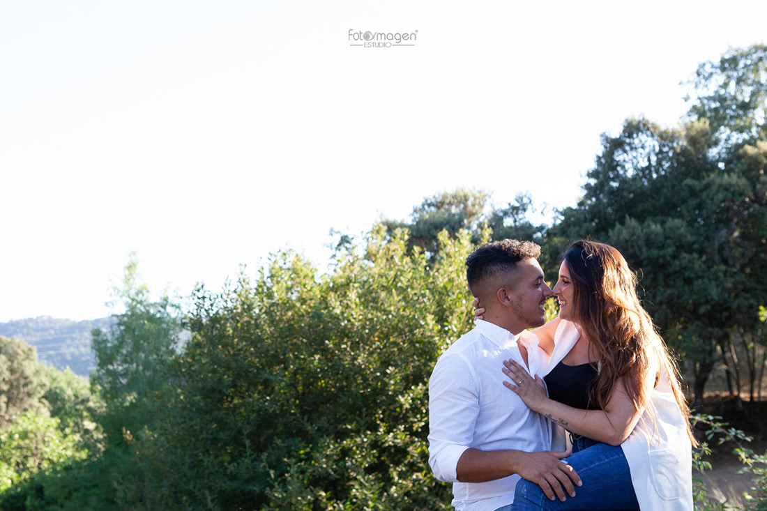 FOTOYMAGEN-Preboda-Rocio-y-Rafa-Rivera-del-Hueznar-Cataratas-Nacimeinto-del-Hueznar-Bodas-Arahal-Momentos--Fotos-Naturales-Fotografo-de-Bodas-(6)
