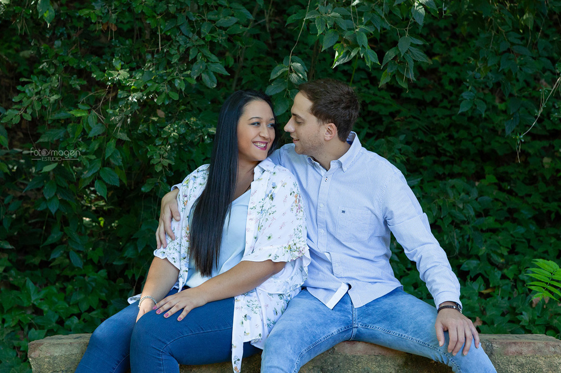 FOTOYMAGEN-Ana-y-Jorge-Preboda-Boda-Arahal-Parque-Oromana-Momentos-(3)