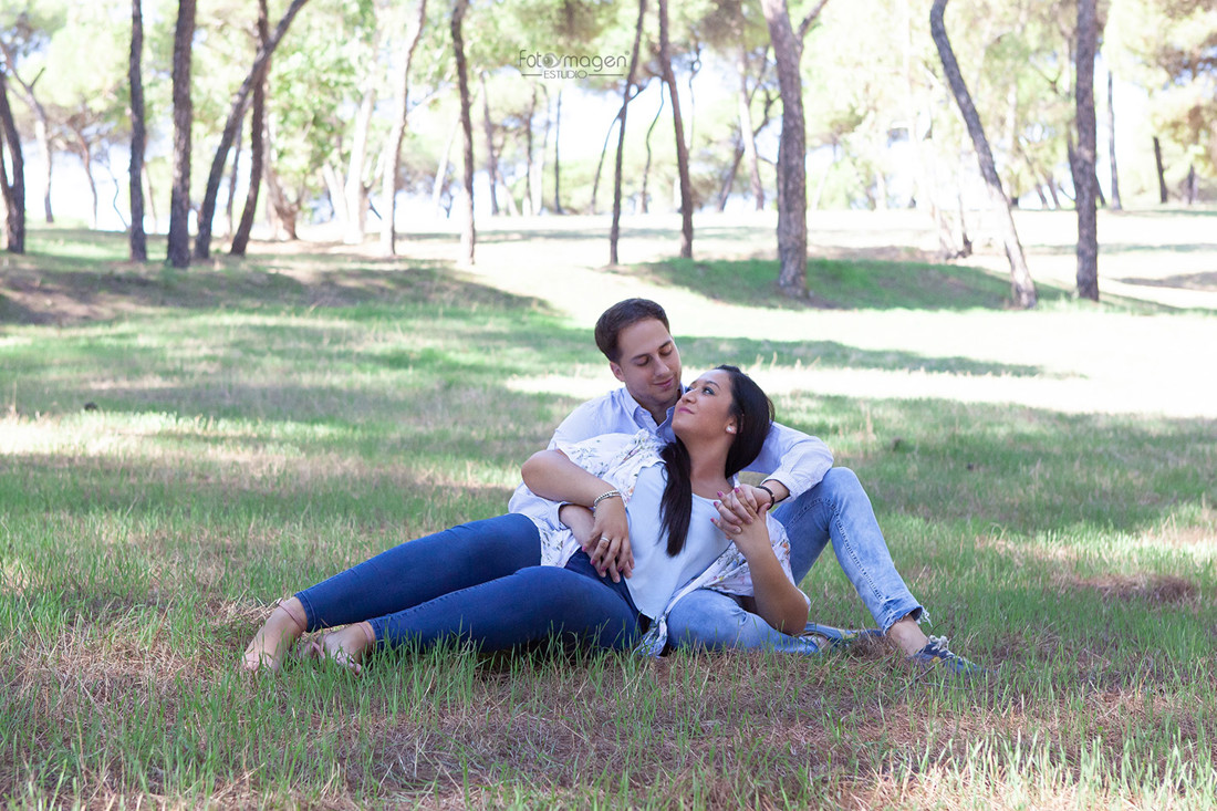 FOTOYMAGEN-Ana-y-Jorge-Preboda-Boda-Arahal-Parque-Oromana-Momentos-(4)